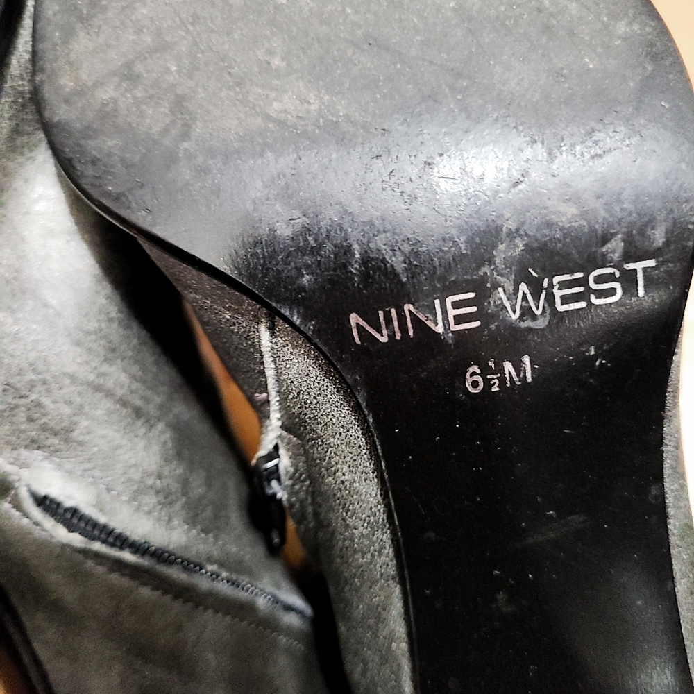 Nine west booties - Picture 3 of 3